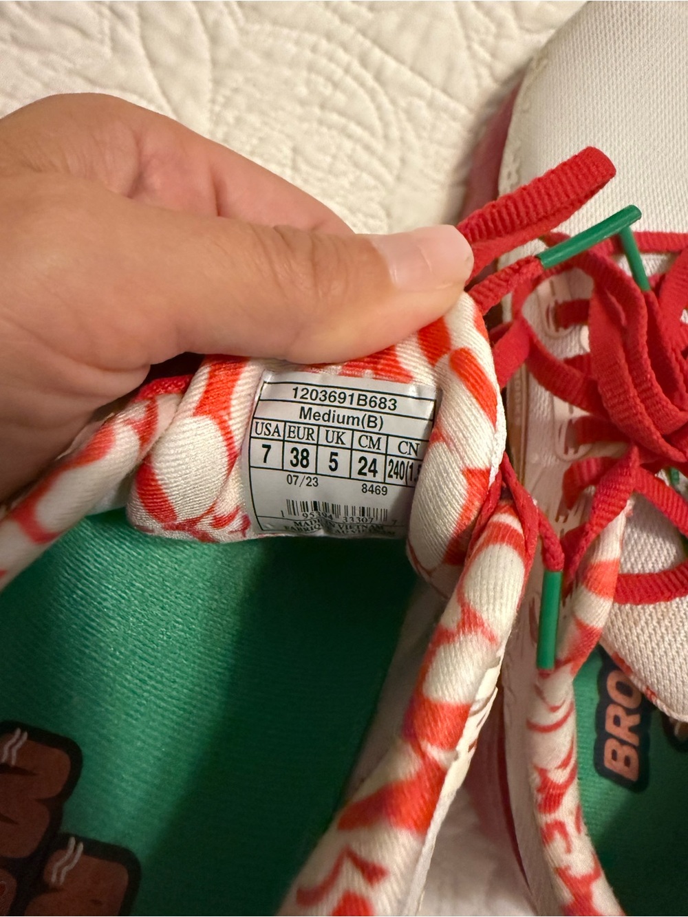Brooks Women’s Glycerin Running Shoes - Limited Edition Christmas Drop - Picture 6 of 6